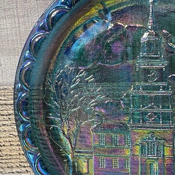 Vintage Indiana Glass Co Glass Plate Iridescent Carnival Independence Hall Blue - Picture 5 of 10